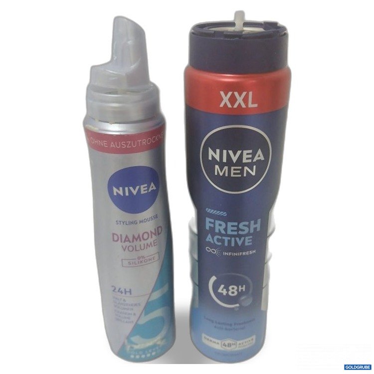 Artikel Nr. 464386: Nivea 
1x150ml
1x250ml beschädigt