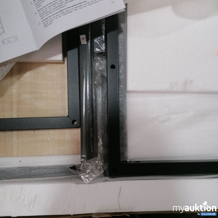 Artikel Nr. 439389: L förmiger Computertisch aus Metall schwarz 