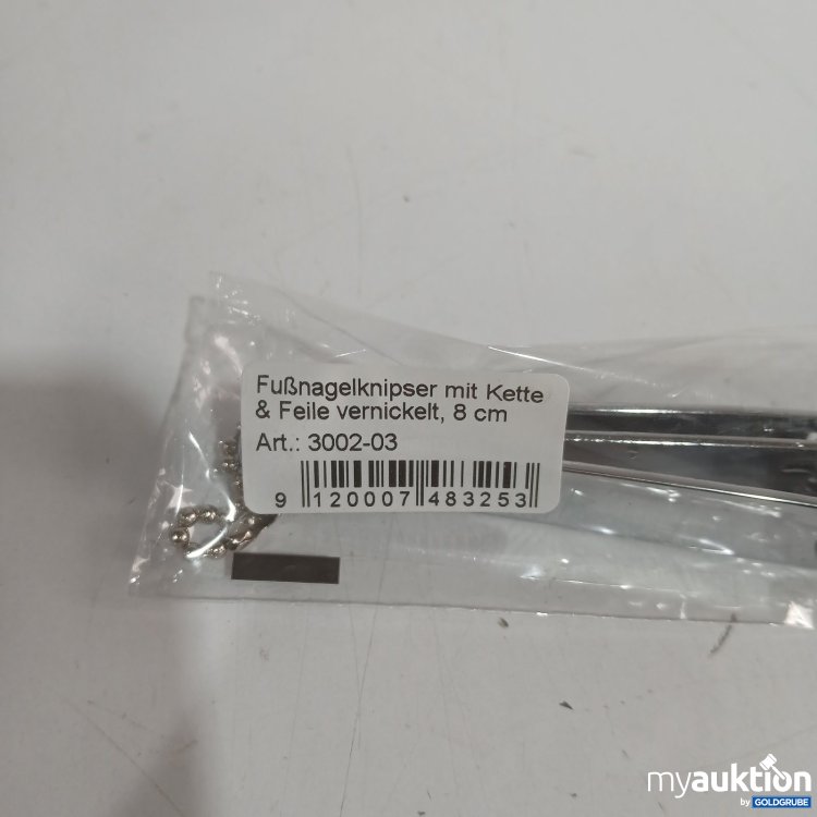 Artikel Nr. 526392 Artikel Nr. 526392: canal Fußnagelknipser mit Kette & Feile vernickelt 8 cm 3002-03