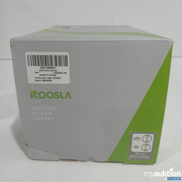 Artikel Nr. 989393 Artikel Nr. 989393: Koosla Vertical Power Socket 12 AC outlets grounded wide-spaced SP2123UC