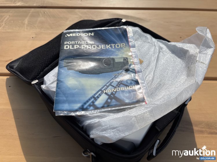 Artikel Nr. 443401: Medion DLP Projektor MD 32980