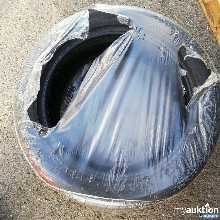 Artikel Nr. 519401 Artikel Nr. 519401: Kumho Tyre Ecsta Reifen HS52 245/45 ZR18 XL
