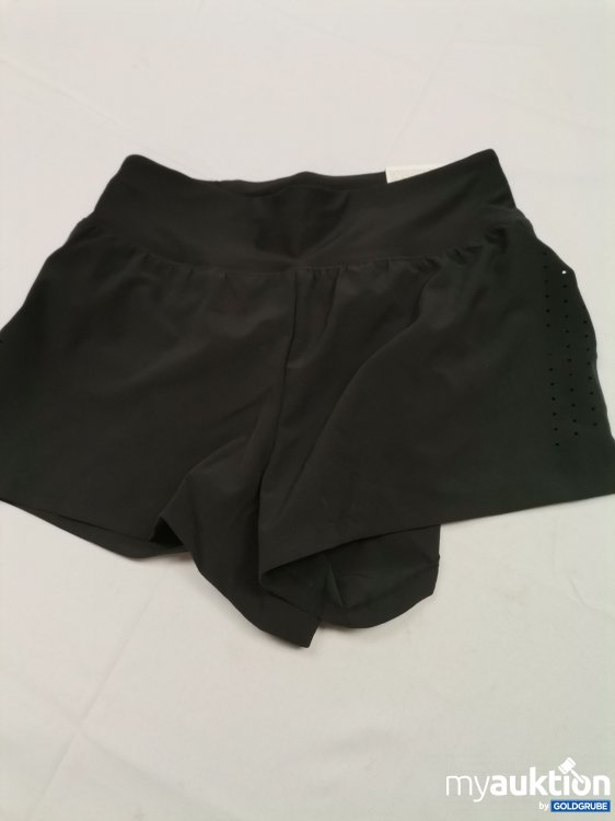Artikel Nr. 822402 Artikel Nr. 822402: H&M Move Shorts