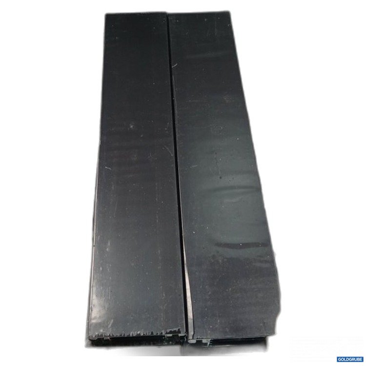 Artikel Nr. 468404: Diverse Alu Profile schwarz mit 4 Metallplatten und Schrauben gebraucht