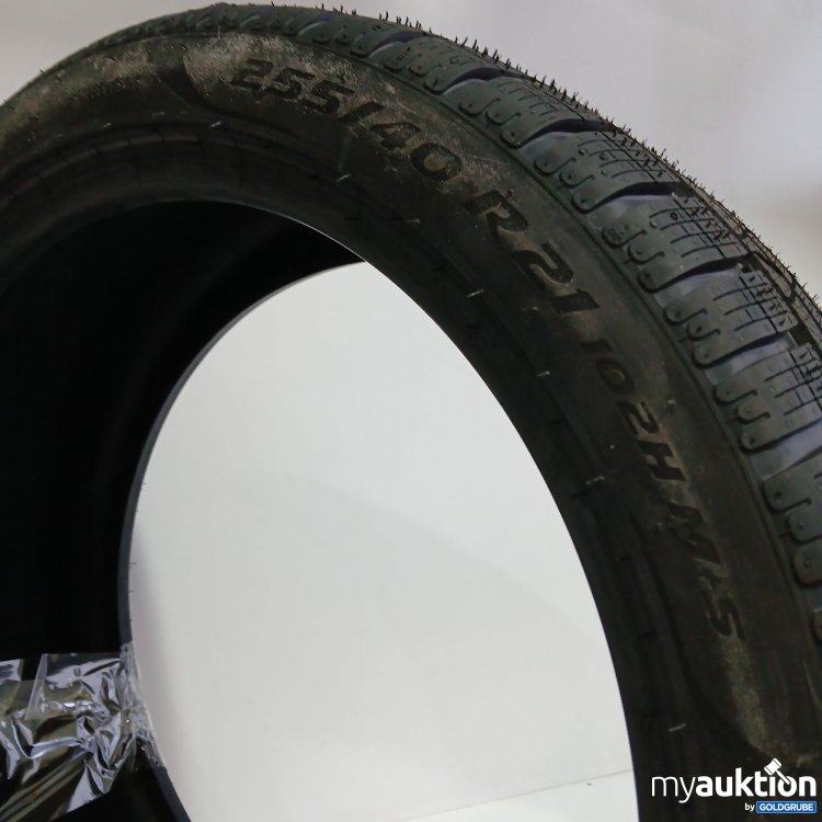 Artikel Nr. 810404 Artikel Nr. 810404: Pirelli 255/40 R21 102H Winter