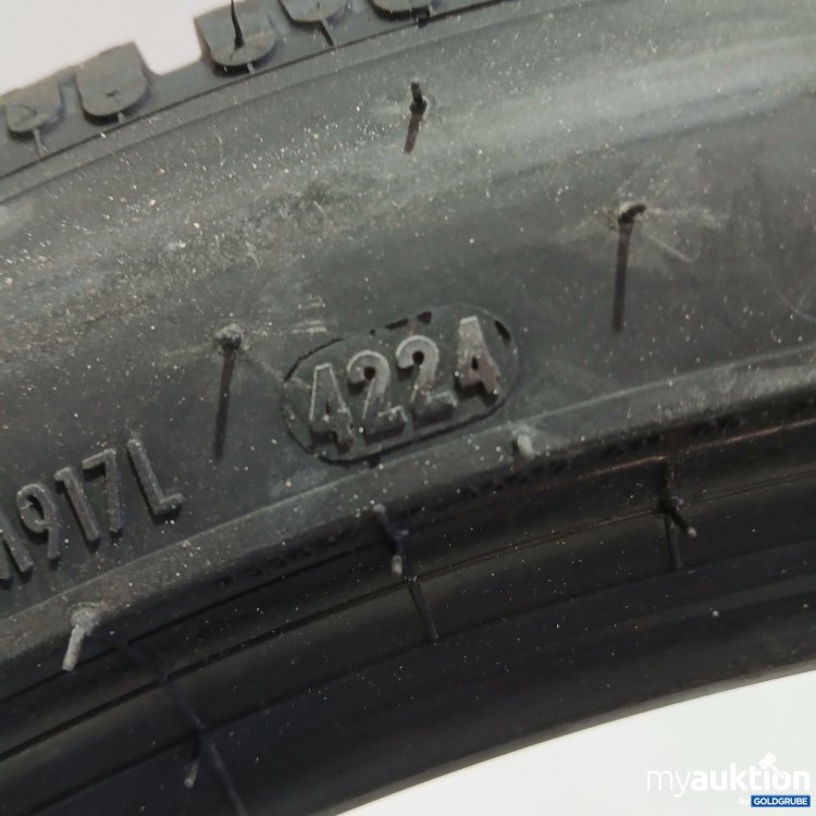 Artikel Nr. 810404 Artikel Nr. 810404: Pirelli 255/40 R21 102H Winter