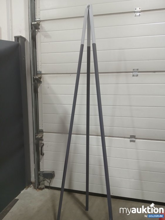 Artikel Nr. 887405 Artikel Nr. 887405: Tripod Dreibein