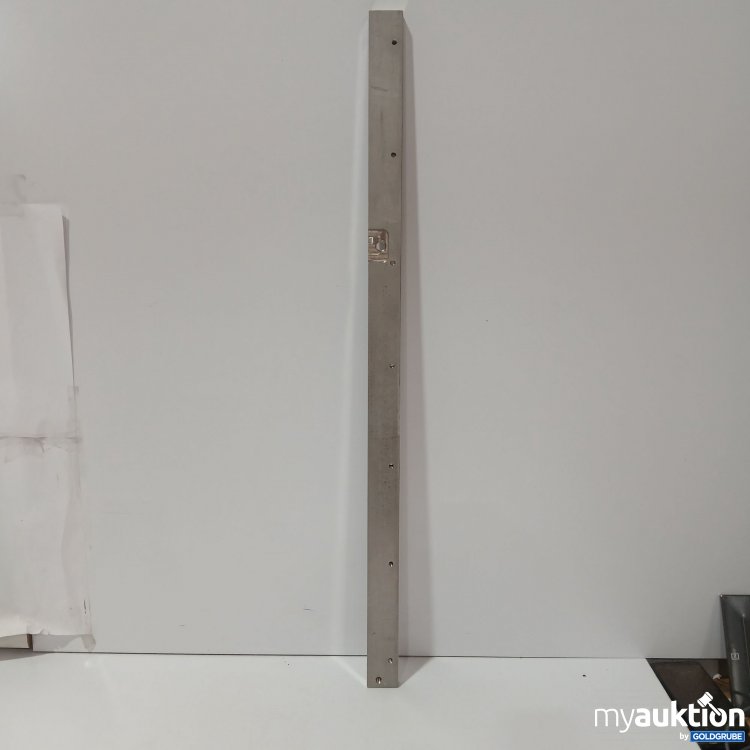 Artikel Nr. 958405: Diverse Stahlschiene mit Bohrungen ca 83×4×1,5cm