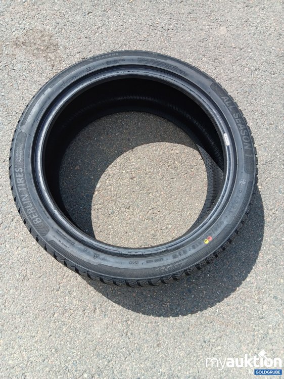 Artikel Nr. 440413: Berlin Tyres all Season 1 225/45 ZR19 96W XL