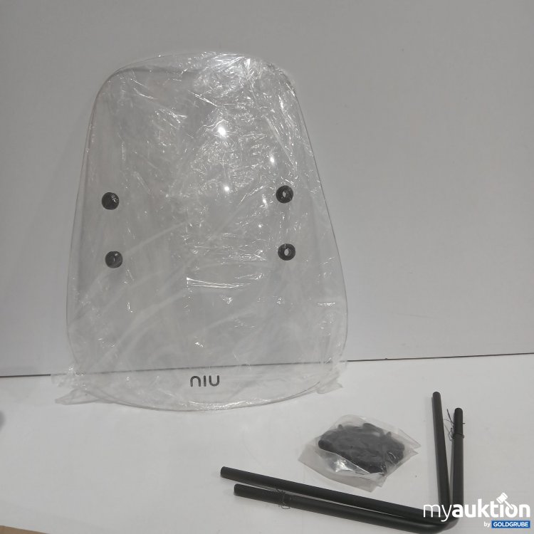 Artikel Nr. 887415 Artikel Nr. 887415: Niu Windschutzscheibe ca.46x37cm