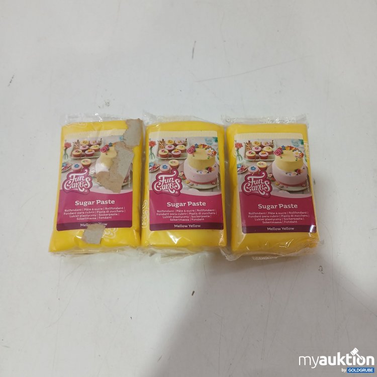 Artikel Nr. 970415 Artikel Nr. 970415: Fun Cakes Sugar Paste Mellow Yellow 3×250g