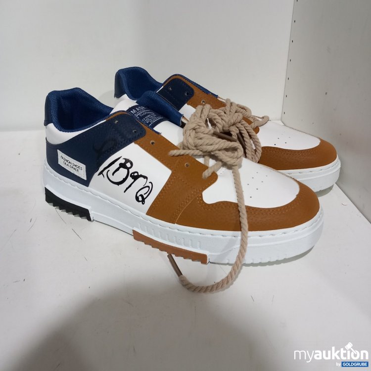 Artikel Nr. 467419 Artikel Nr. 467419: Sportschuhe mehrfarbig