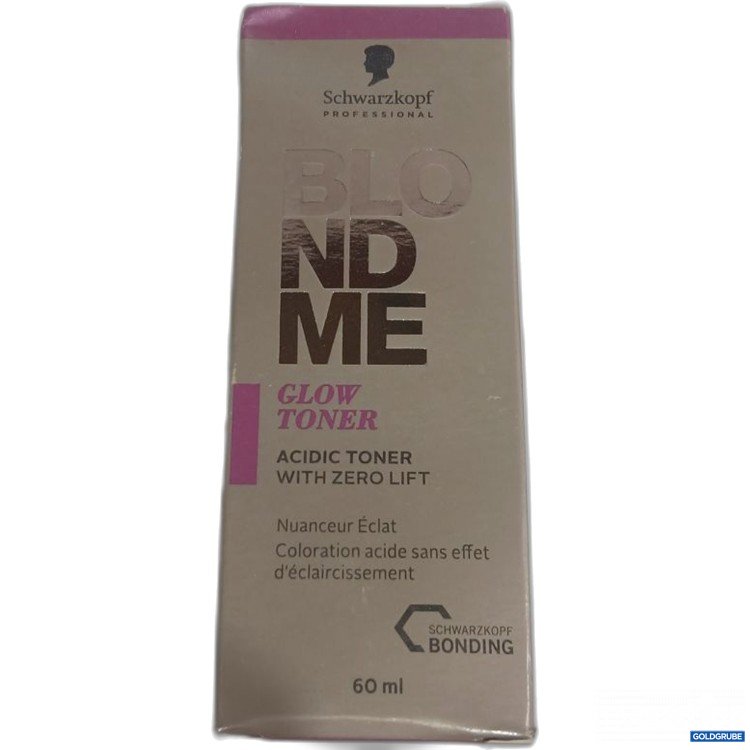 Artikel Nr. 988421 Artikel Nr. 988421: Schwarzkopf BLONDME Glow Toner Acidic 10-1 Ice Glacier 60 ml