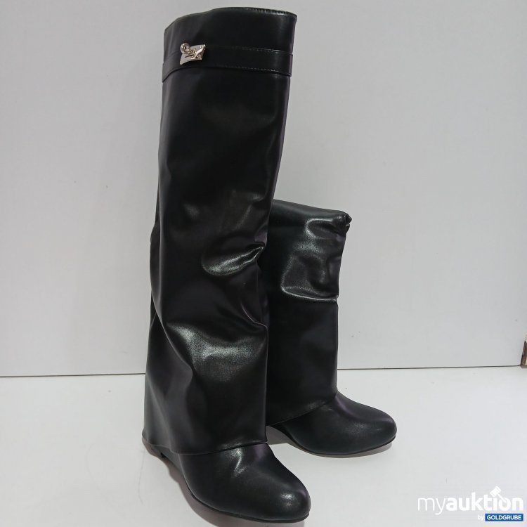 Artikel Nr. 397422 Artikel Nr. 397422: Schwarze Stiefel mit Schnalle