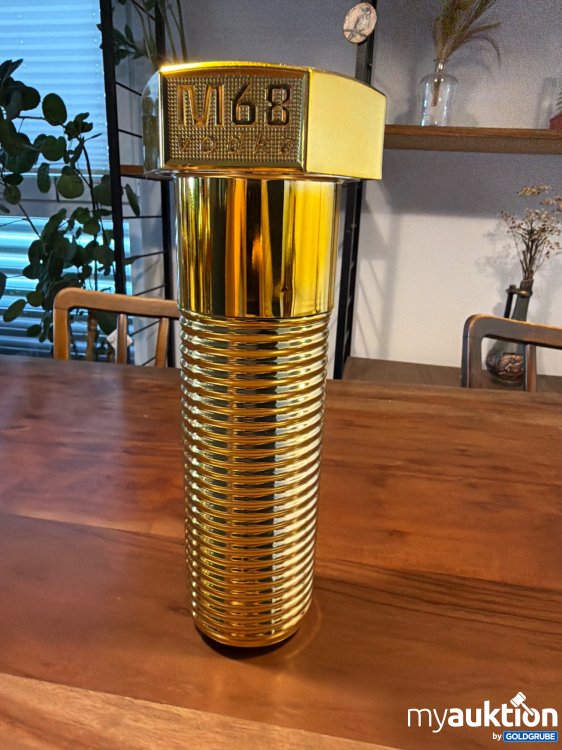 Artikel Nr. 891422 Artikel Nr. 891422: Flasche Vodka M68