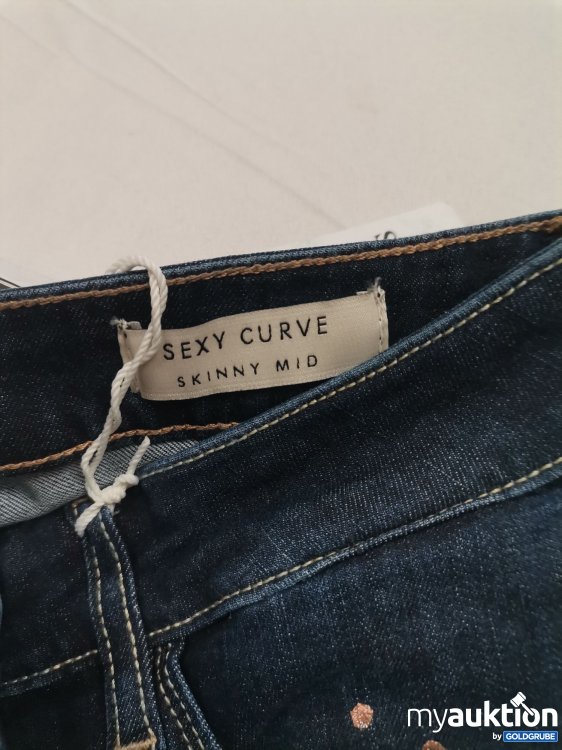 Artikel Nr. 824425 Artikel Nr. 824425: Guess Jeans