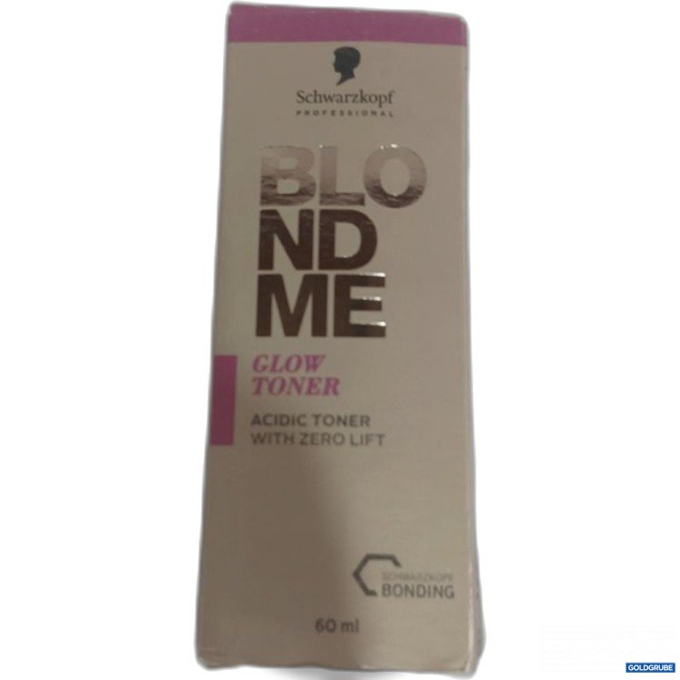 Artikel Nr. 988426 Artikel Nr. 988426: Schwarzkopf BLONDME Glow Toner 0-00 60ml