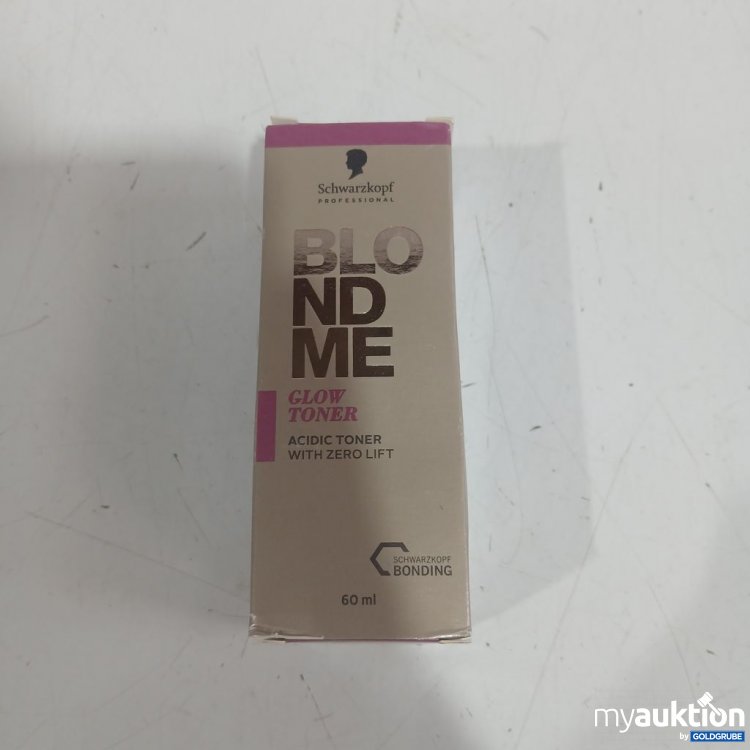 Artikel Nr. 988427 Artikel Nr. 988427: Schwarzkopf Professional BLOND ME Glow Toner 60 ml