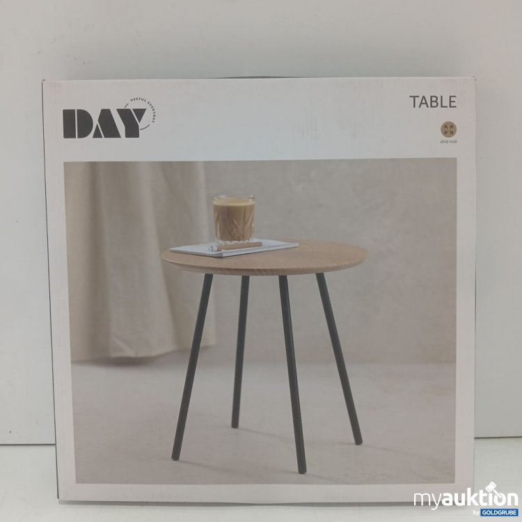 Artikel Nr. 447429 Artikel Nr. 447429: DAY Table 40 cm