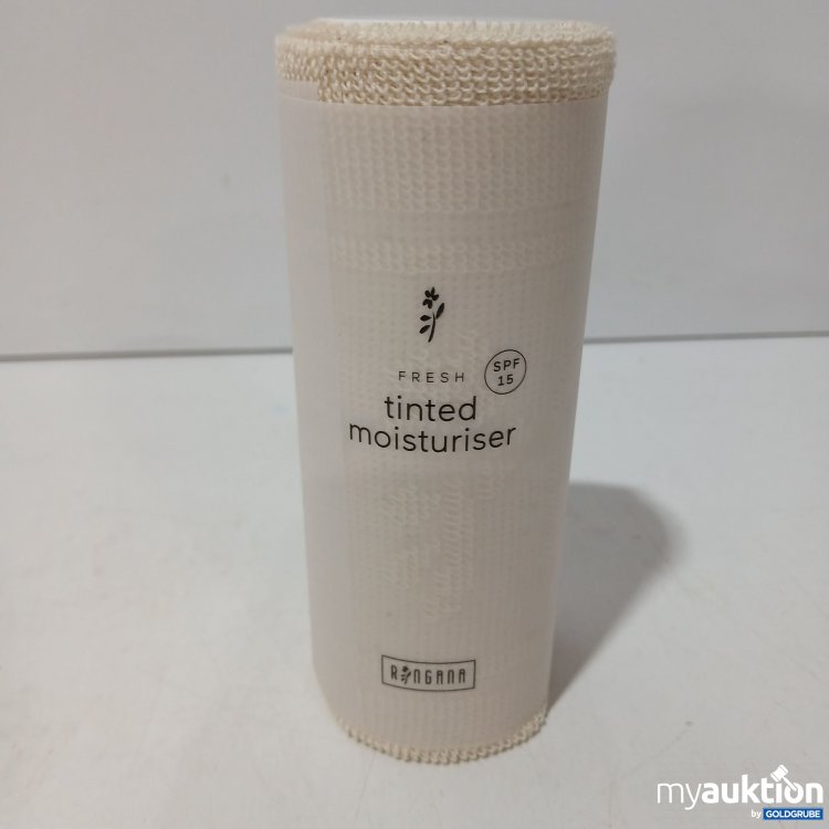 Artikel Nr. 770429 Artikel Nr. 770429: Tinted Moisturiser SPF 15