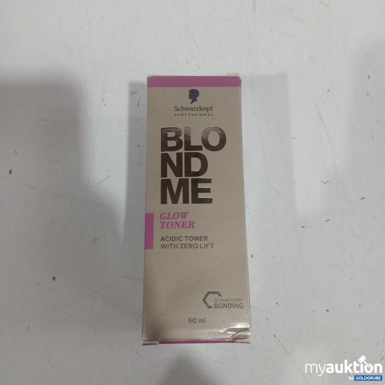 Artikel Nr. 988430 Artikel Nr. 988430: Schwarzkopf BLONDME Glow Toner 60ml