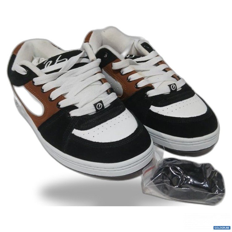 Artikel Nr. 448436 Artikel Nr. 448436: s é Accel OG Herren Sneaker Braun/Schwarz/Weiß