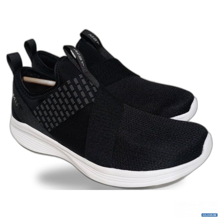 Artikel Nr. 467439 Artikel Nr. 467439: MBT JIN Black W Schuhe