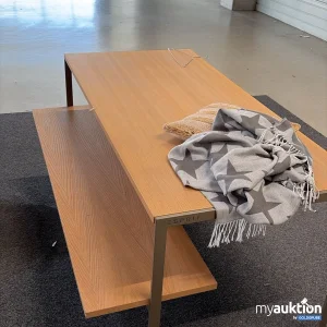 Auktion Massiver Präsentationstisch 