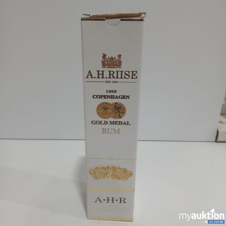 Artikel Nr. 826442: A.H.Riise Gold Medal Rum 0,7l