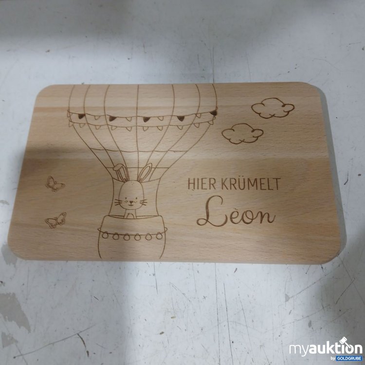 Artikel Nr. 934444 Artikel Nr. 934444: Hier krümelt Léon Holzbrett
