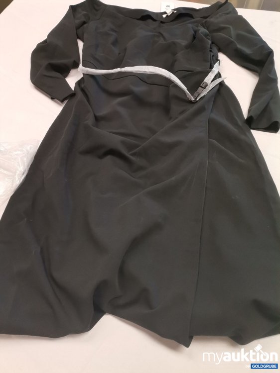 Artikel Nr. 823446 Artikel Nr. 823446: H&M Kleid