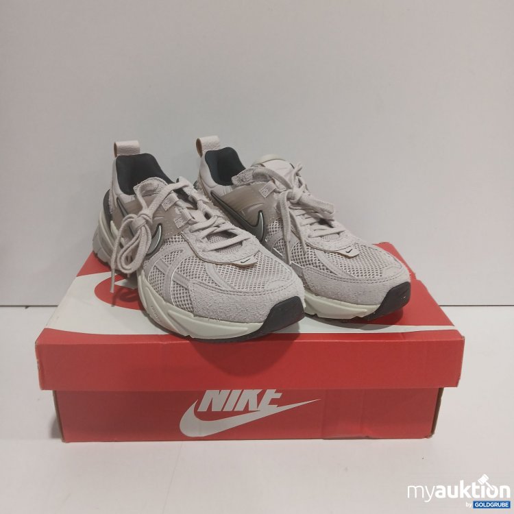 Artikel Nr. 884451 Artikel Nr. 884451: Nike V2K Run Damenschuhe