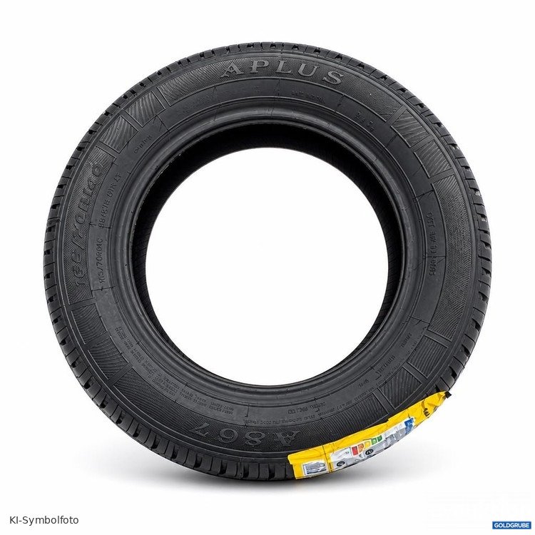 Artikel Nr. 445452 Artikel Nr. 445452: APLUS Reifen 165/70R14C 89/87R A867