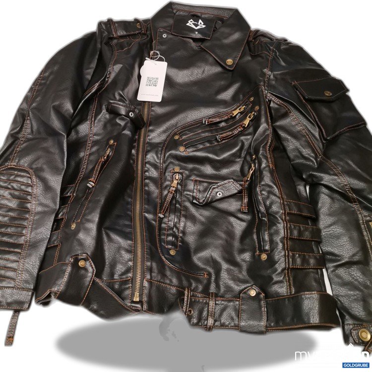 Artikel Nr. 671452: Axel wears Jacke 