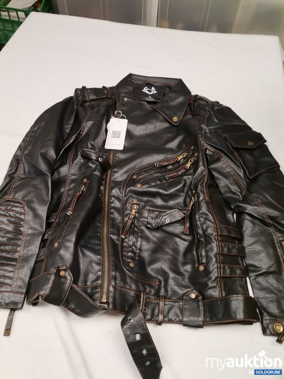 Artikel Nr. 671452: Axel wears Jacke 