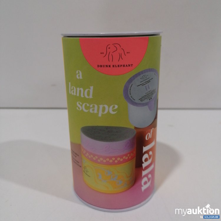 Artikel Nr. 892452: Drunk Elephant a land scape 