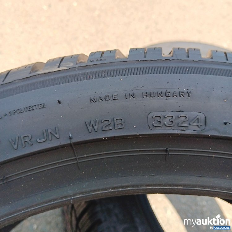 Artikel Nr. 440453: Bridgestone Blizzak LM005 235/45R19 99V XL 