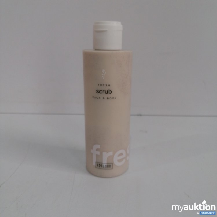 Artikel Nr. 833453 Artikel Nr. 833453: Fresh Scrub Face & Body 200ml