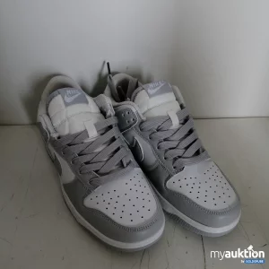 Auktion Nike Sneakers