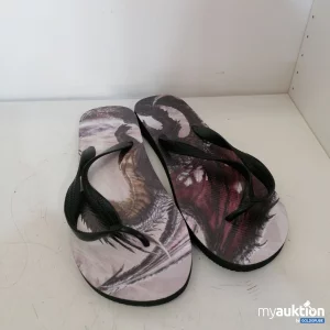 Auktion Dragon In Cave Flip-Flops