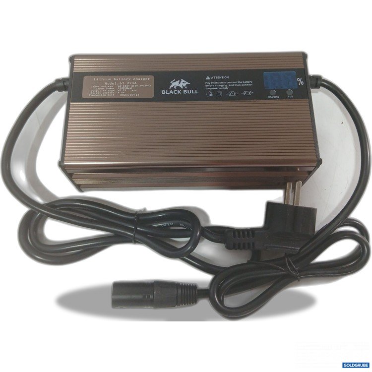Artikel Nr. 995457 Artikel Nr. 995457: Black Bull Lithium Ladegerät 60V XLR LED