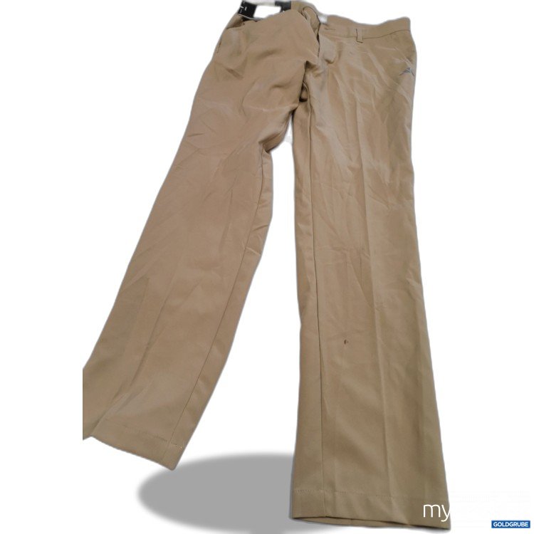 Artikel Nr. 880459 Artikel Nr. 880459: Adidas Freizeithose verschmutzt