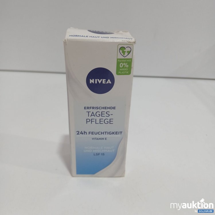 Artikel Nr. 839462 Artikel Nr. 839462: Erfrischende Tagespflege NIVEA 50ml LSF15