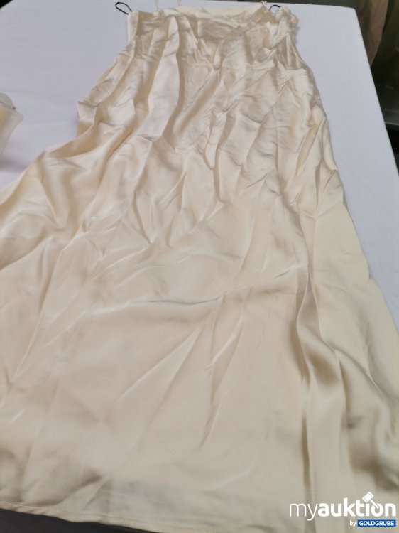 Artikel Nr. 863464 Artikel Nr. 863464: H&M Satin Kleid