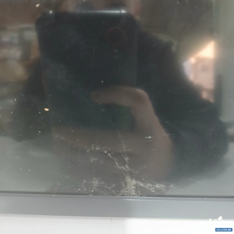 Artikel Nr. 468465 Artikel Nr. 468465: Samsung Crystal UHD U7000F 43 Zoll Fernseher beschädigt und gebraucht