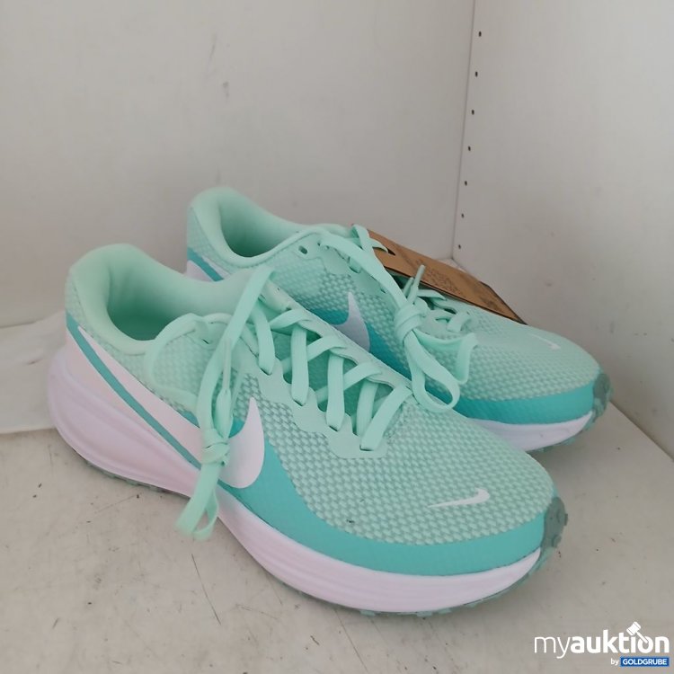 Artikel Nr. 893465 Artikel Nr. 893465: Nike Revolution 8