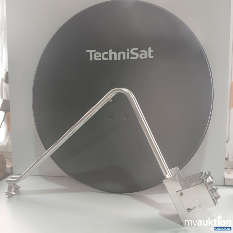 Artikel Nr. 439466 Artikel Nr. 439466: TechniSat Antenne ca.85cm mit Halterung
