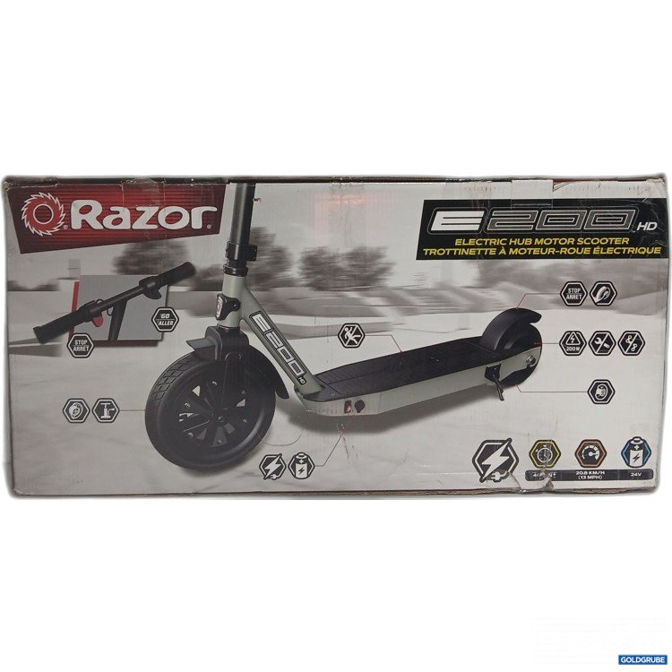 Artikel Nr. 916467 Artikel Nr. 916467: Razor Electric Hub Motor Scooter 13173887