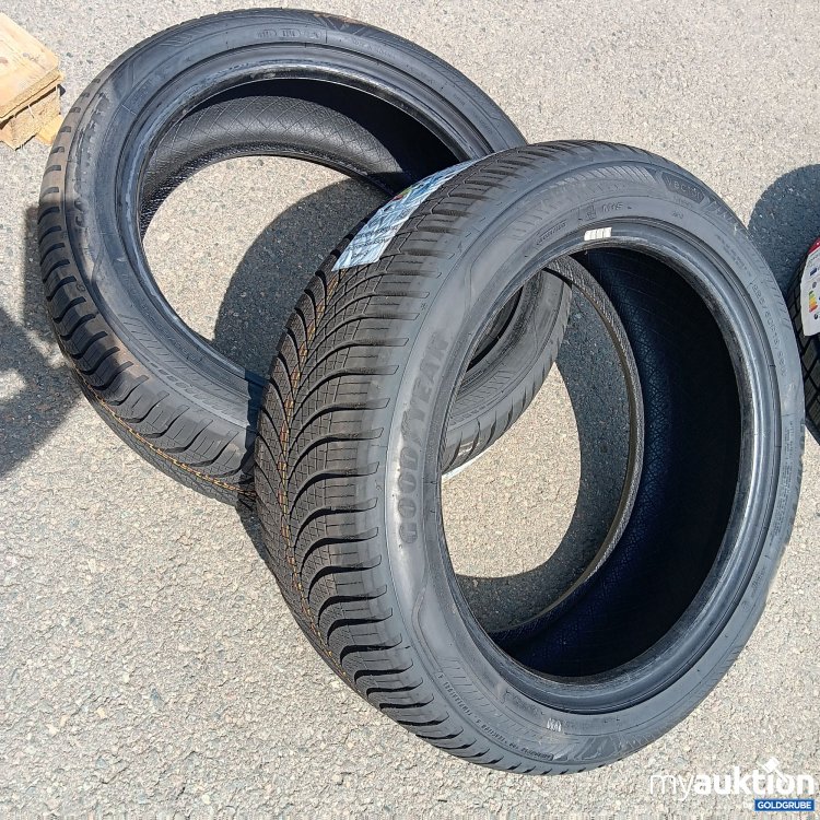 Artikel Nr. 440469 Artikel Nr. 440469: GoodYear Vector 4Seasons Gen3 225/50R18 99W XL