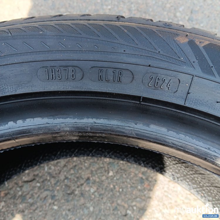 Artikel Nr. 440469 Artikel Nr. 440469: GoodYear Vector 4Seasons Gen3 225/50R18 99W XL